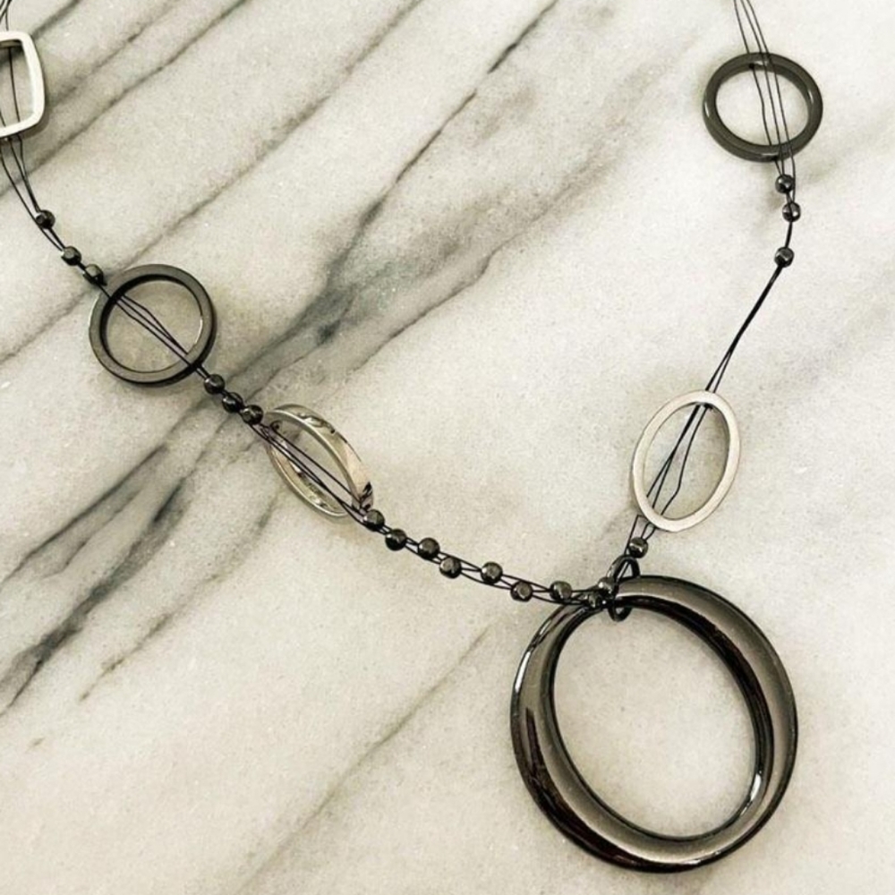 NY & Co Modernist Necklace Open Circle Pendant Gunmetal Adjustable Clasp 21" - Picture 2 of 2